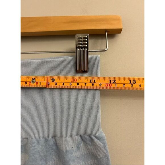 NVGTN Blue Camo Seamless Leggings Small Butt Scrunch Sold out Online - Picture 6 of 11